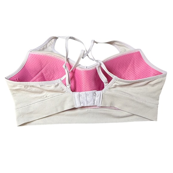 PINK by Victoria's Secret Seamless Sports Bra Crisscross Straps M B80 - Picture 3 of 6